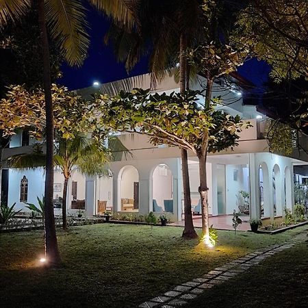 Blue Sand Beach Resort Trincomalee Exterior photo