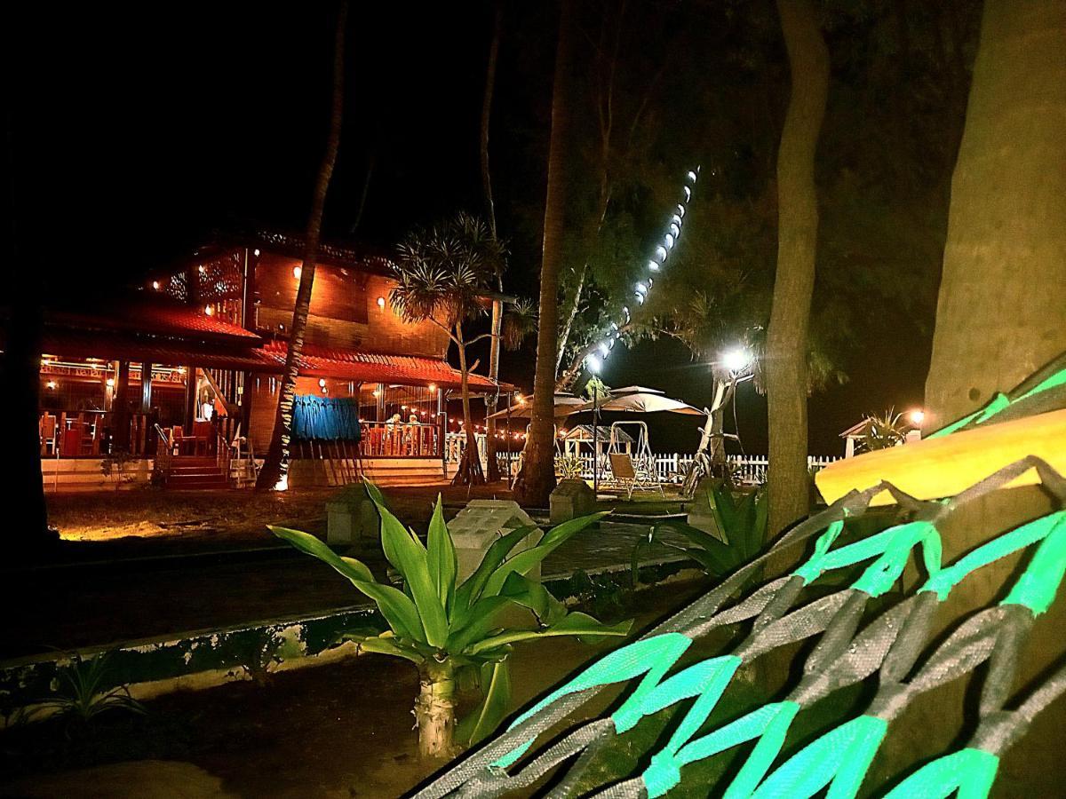 Blue Sand Beach Resort Trincomalee Exterior photo