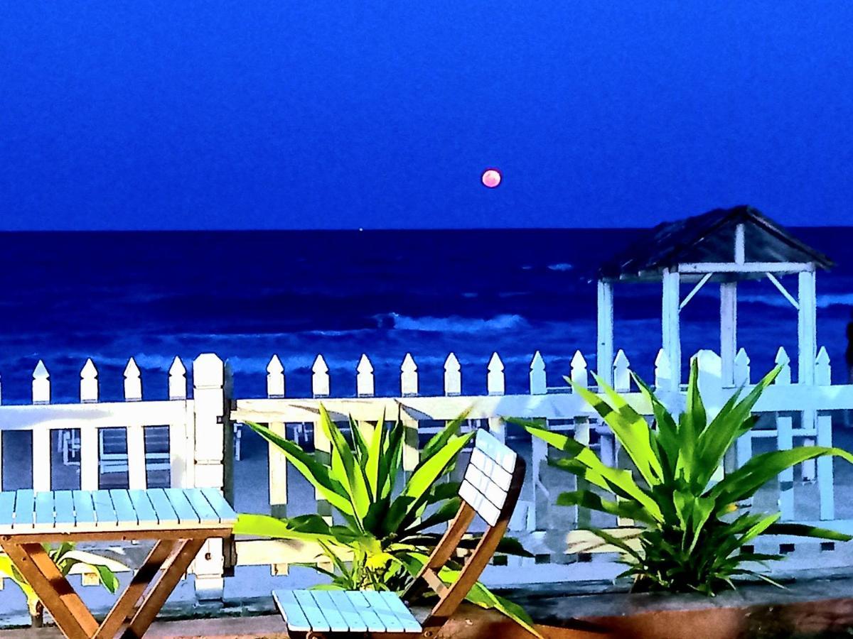 Blue Sand Beach Resort Trincomalee Exterior photo